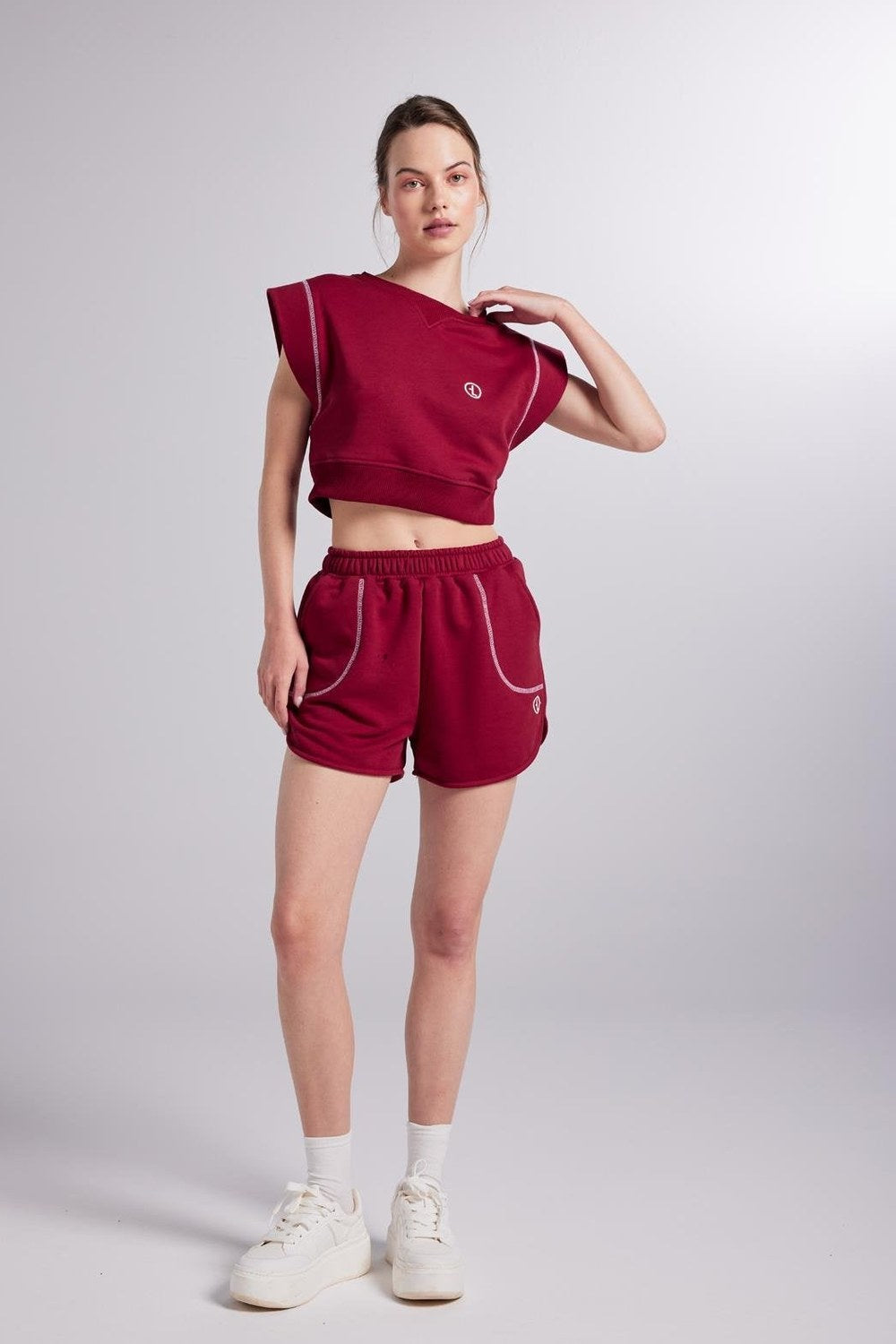Crop Kesim Kontrast Dikişli Rhode Tshirt Bordo - 3
