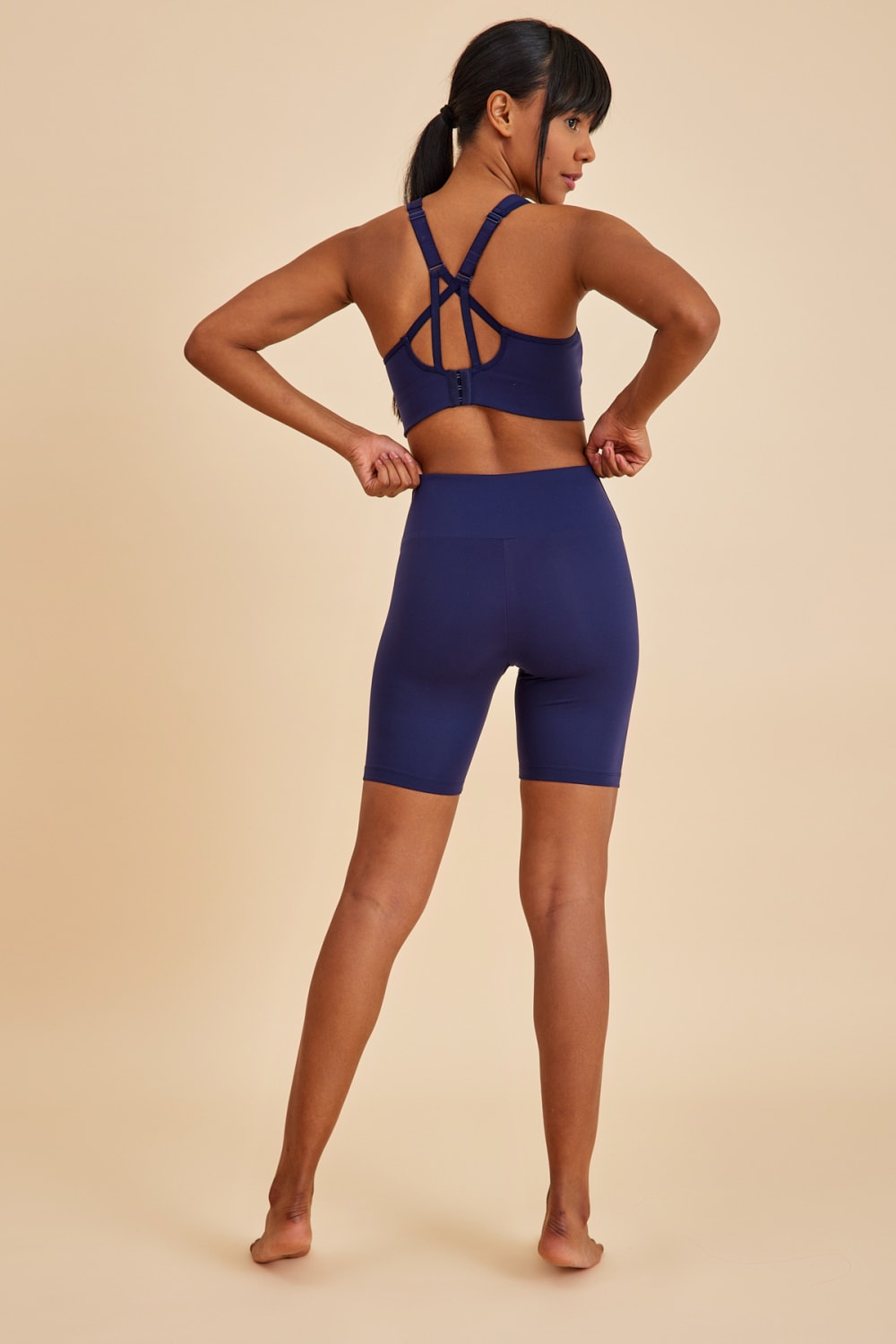 Amarelle-Sportive Lacivert Light Touch Kısa Toparlayıcı Spor Taytı-Activewear-7-fleurdirect.live