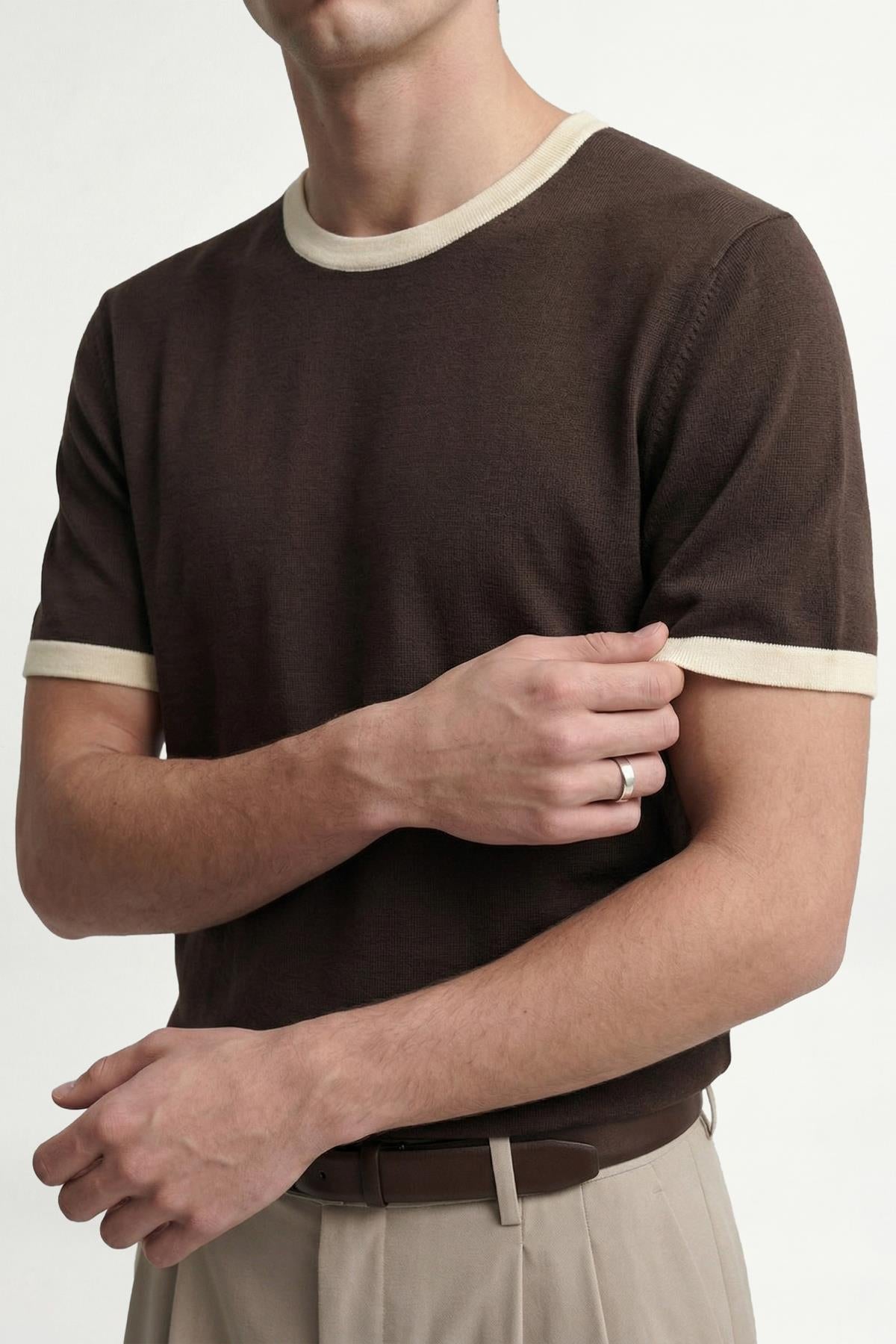 Antioch Kahve Kontrast Yaka Erkek T-Shirt