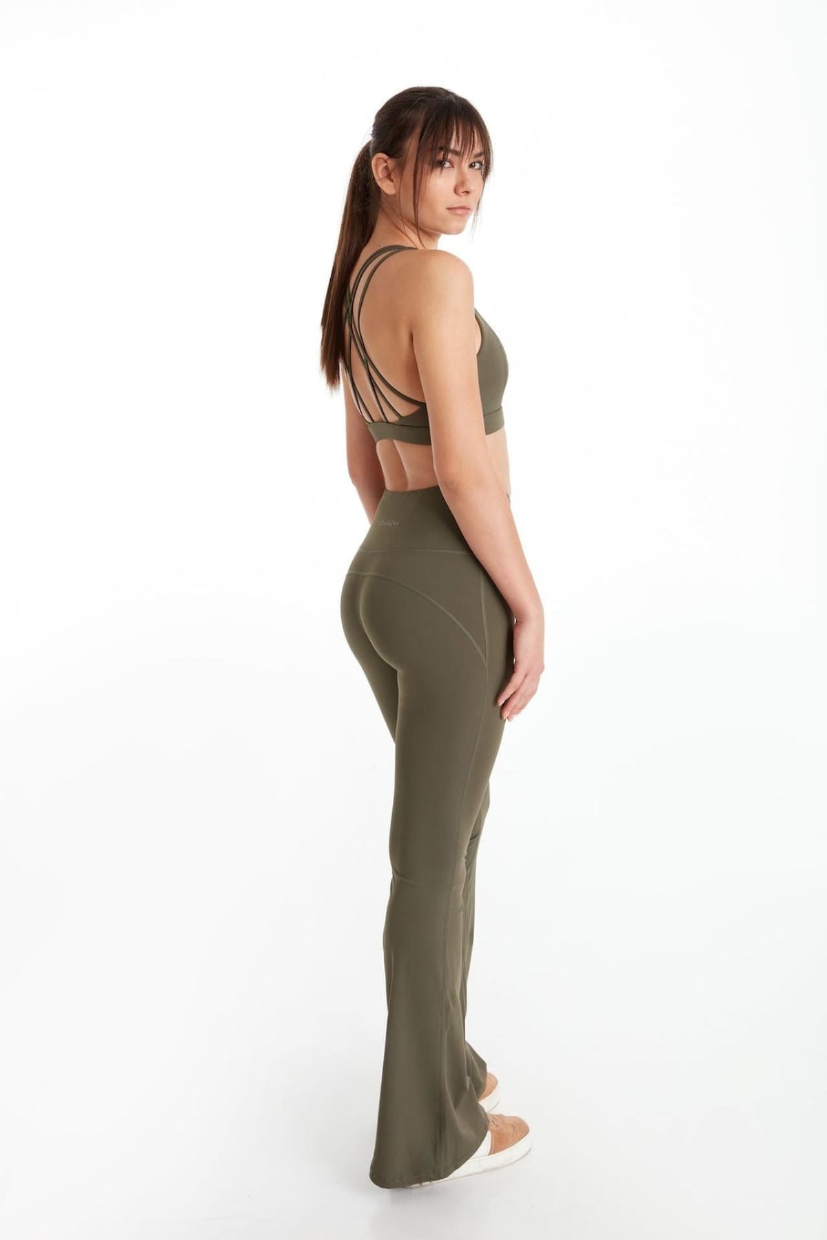 Birdiejay-Intertwine Bra Haki̇ Sporcu Ve Yoga Sütyeni̇-Spor Sütyeni-4-fleurdirect.live