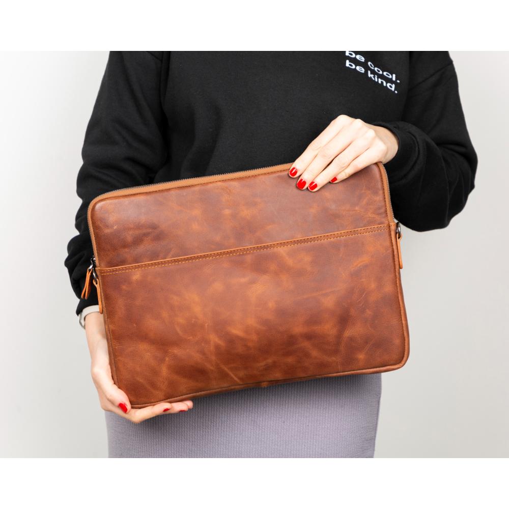 Bloominbag-Bloom Sleeve Leeds 14" Cognac Brown Hakiki Deri Laptop & Tablet Kılıfı-5-fleurdirect.live