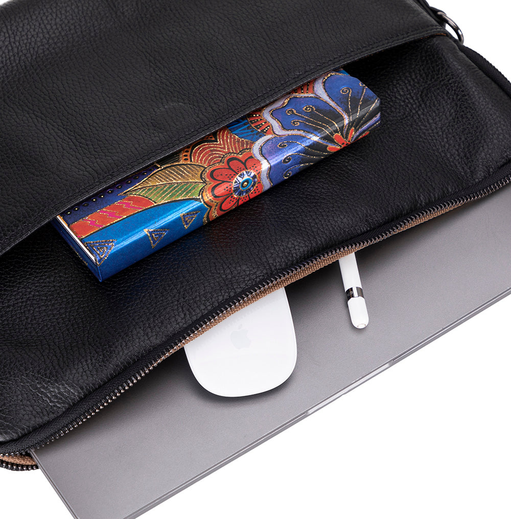Bloominbag-Bloom Sleeve Leeds 14" Obsidian Black Hakiki Deri Laptop & Tablet Kılıfı-5-fleurdirect.live