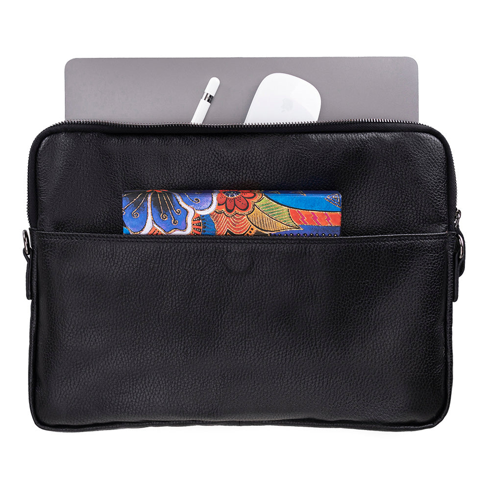 Bloominbag-Bloom Sleeve Leeds 16" Obsidian Black Hakiki Deri Laptop & Tablet Kılıfı-2-fleurdirect.live
