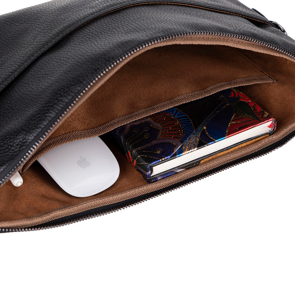 Bloominbag-Bloom Sleeve Leeds 16" Obsidian Black Hakiki Deri Laptop & Tablet Kılıfı-4-fleurdirect.live