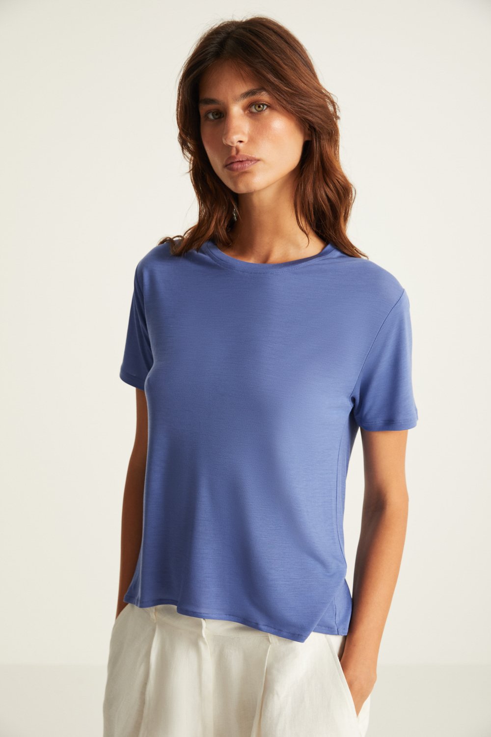 Boneqa Barcelona-Sırtı Açık Mavi Basic Tişört-T-Shirts-3-fleurdirect.live