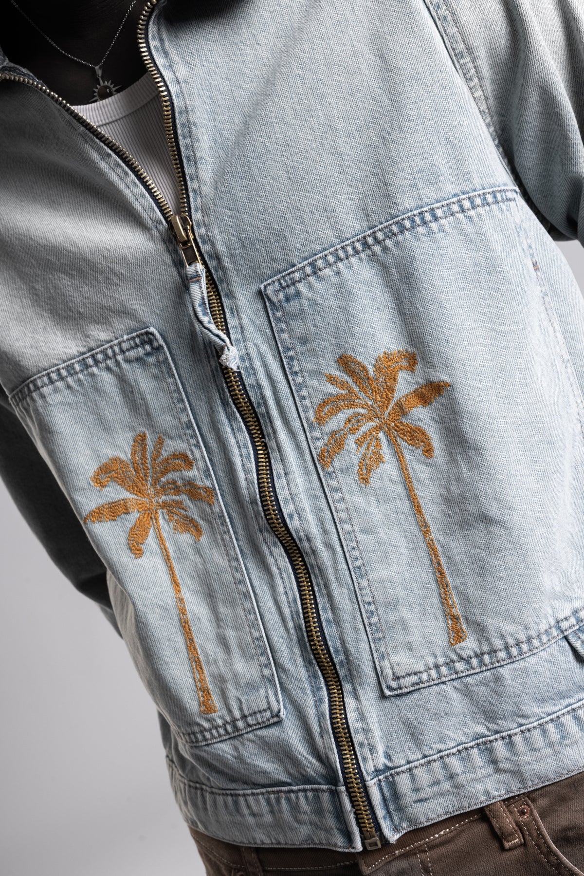 Catch-Büyük Ön Cepli Nakışlı Denim Ceket-Ceket-4-fleurdirect.live