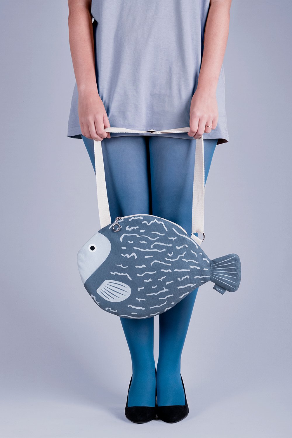 Design Vira-Blue Blowfish-Omuz Çantası-1-fleurdirect.live