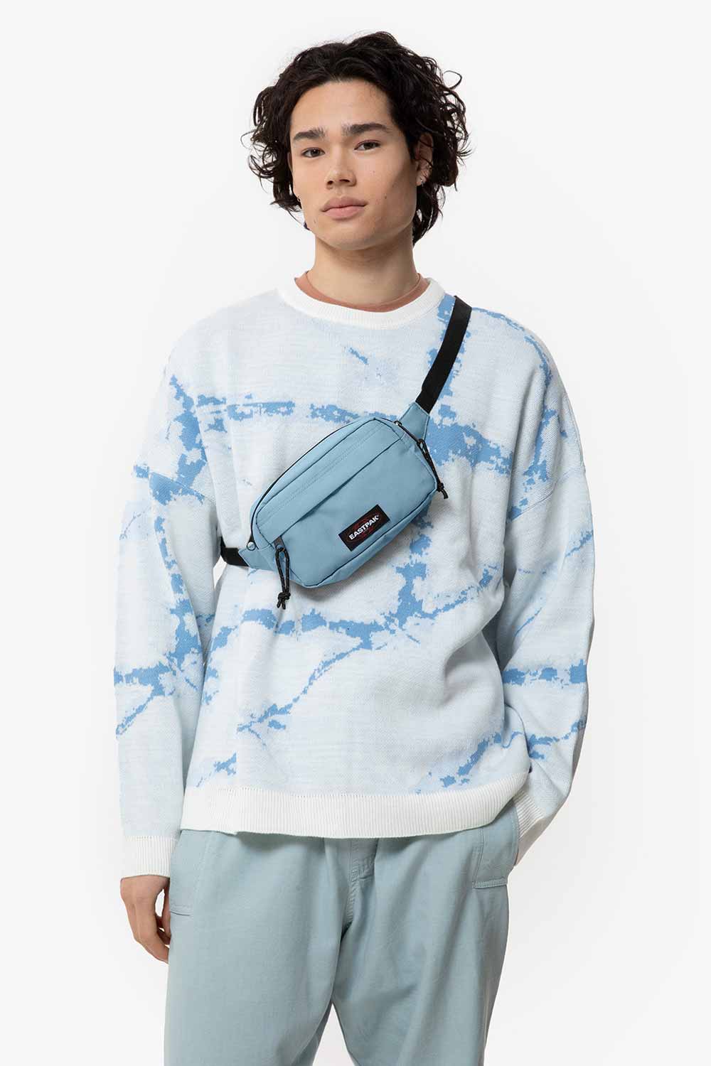 Eastpak-Bouncer Icy Blue-Bel Çantası-2-fleurdirect.live