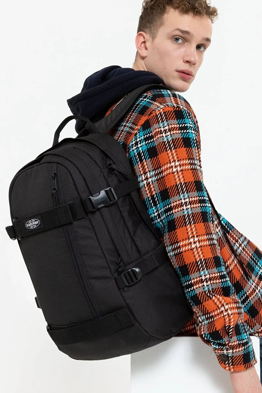 Eastpak-Getter CS Mono Black2-Sırt Çantası-3-fleurdirect.live