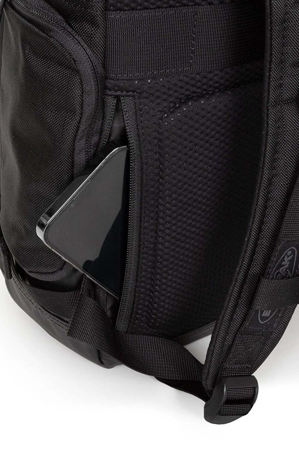 Eastpak-Tecum M Cnnct Coat-Sırt Çantası-4-fleurdirect.live