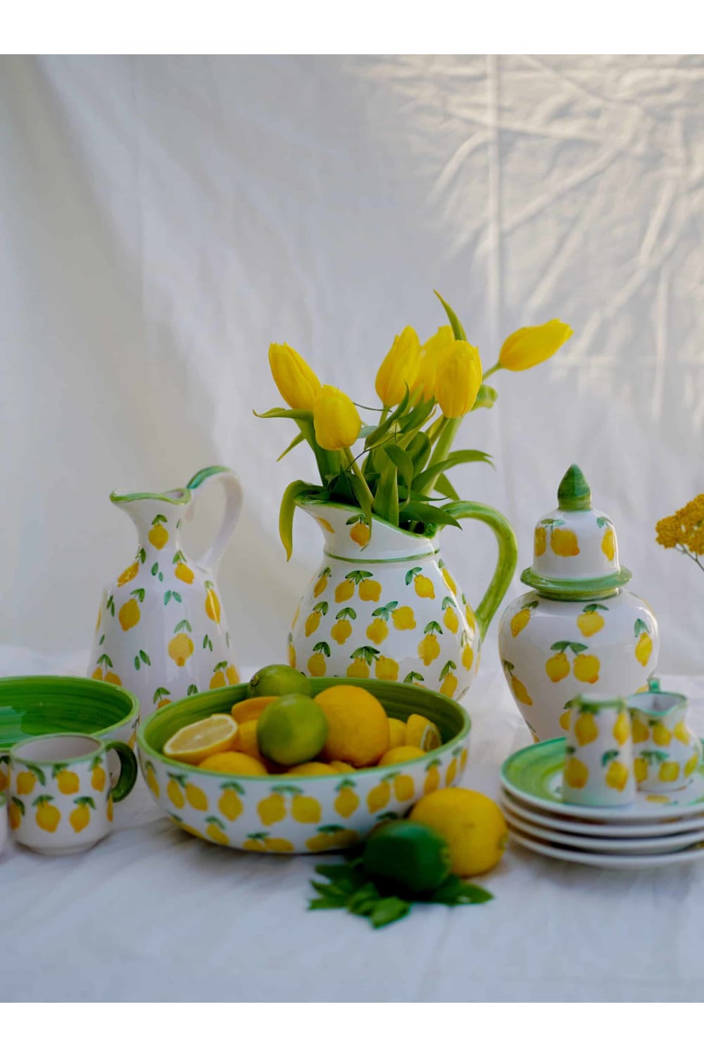 Feeling Good Inside-Lemon Splash Collection Handmade Ceramic Çok Limonlu Pasta Tabağı-Tabak & Kase-4-fleurdirect.live