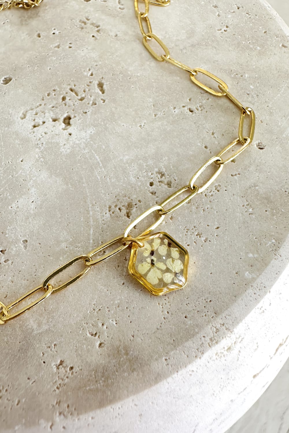 Fiorel Design-Golden Garden Hexagon - White Bileklik-Bileklik-1-fleurdirect.live
