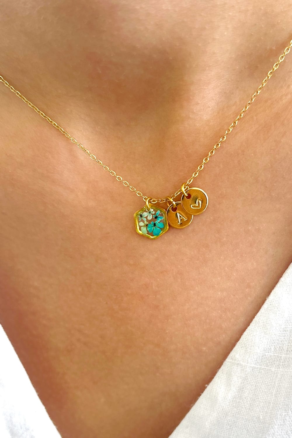 Fiorel Design-Teeny Weeny Hexagon - Blue-Kolye-1-fleurdirect.live