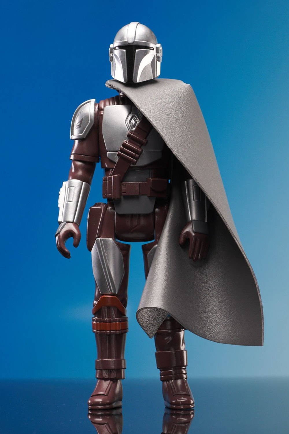 Gentle Giant Ltd.-Star Wars: The Mandalorian - The Mandalorian Beskar Concept Jumbo Figür-Figürler-7-fleurdirect.live