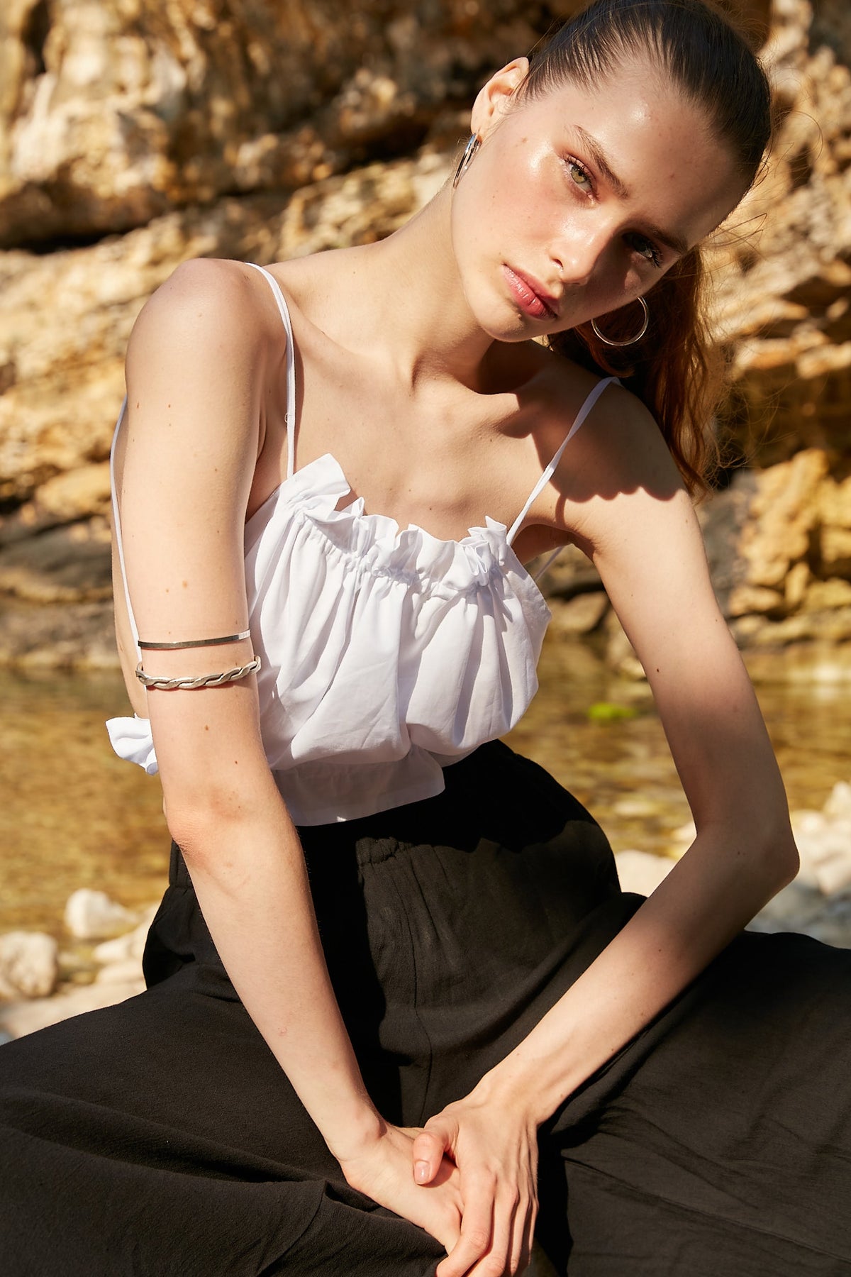 Handarte Los Angeles-Beyaz Büzgülü İpli Crop-Crop Top-1-fleurdirect.live