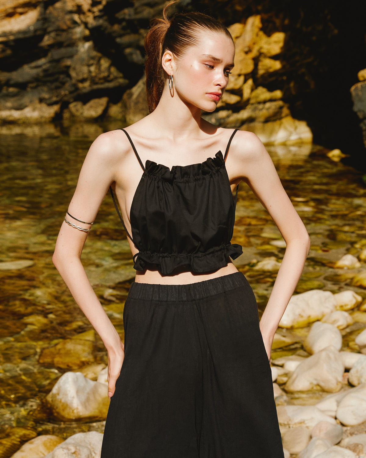 Handarte Los Angeles-Siyah Büzgülü İpli Crop-Crop Top-2-fleurdirect.live