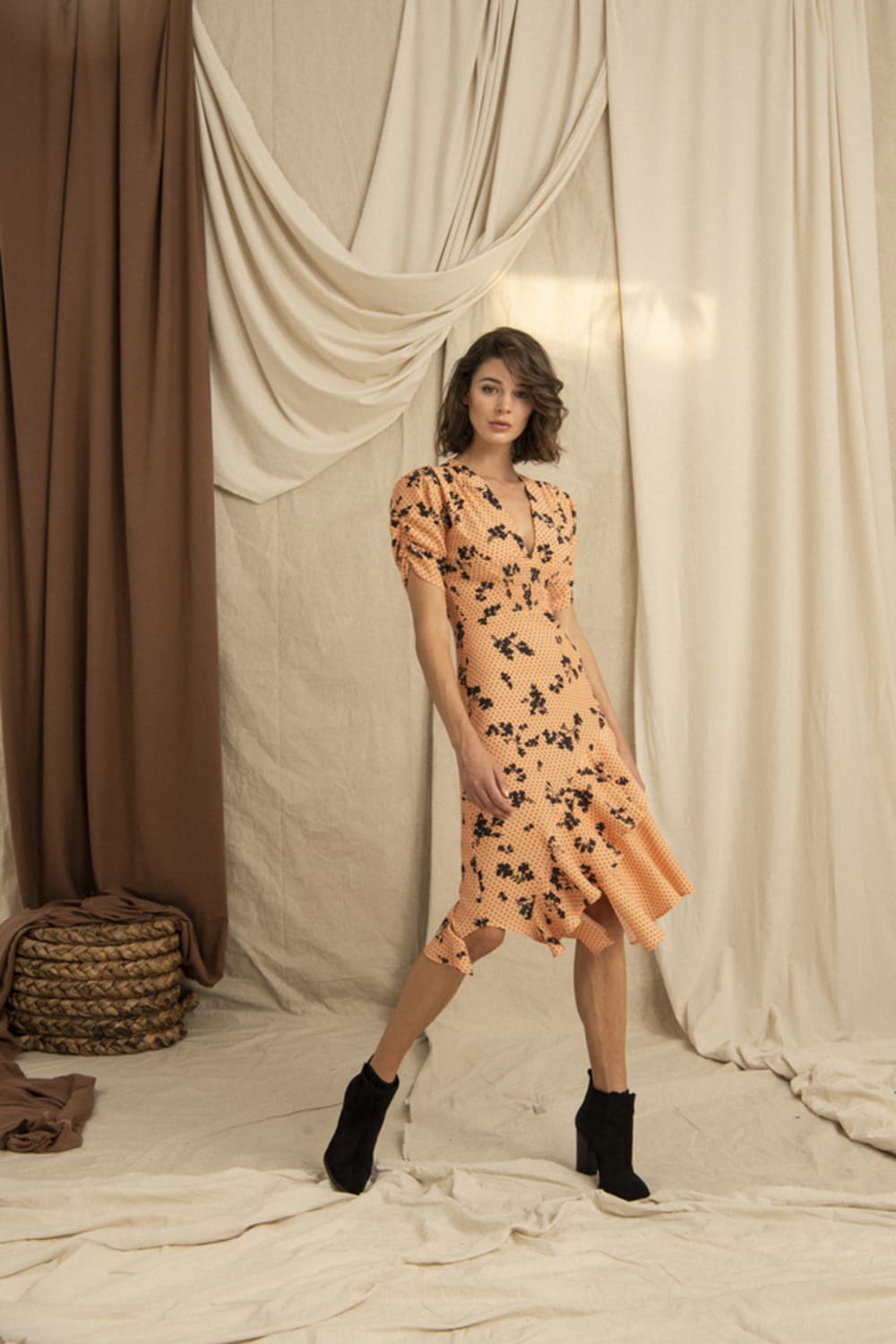 Hip + Happen-Fiona Somon-Elbise-2-fleurdirect.live