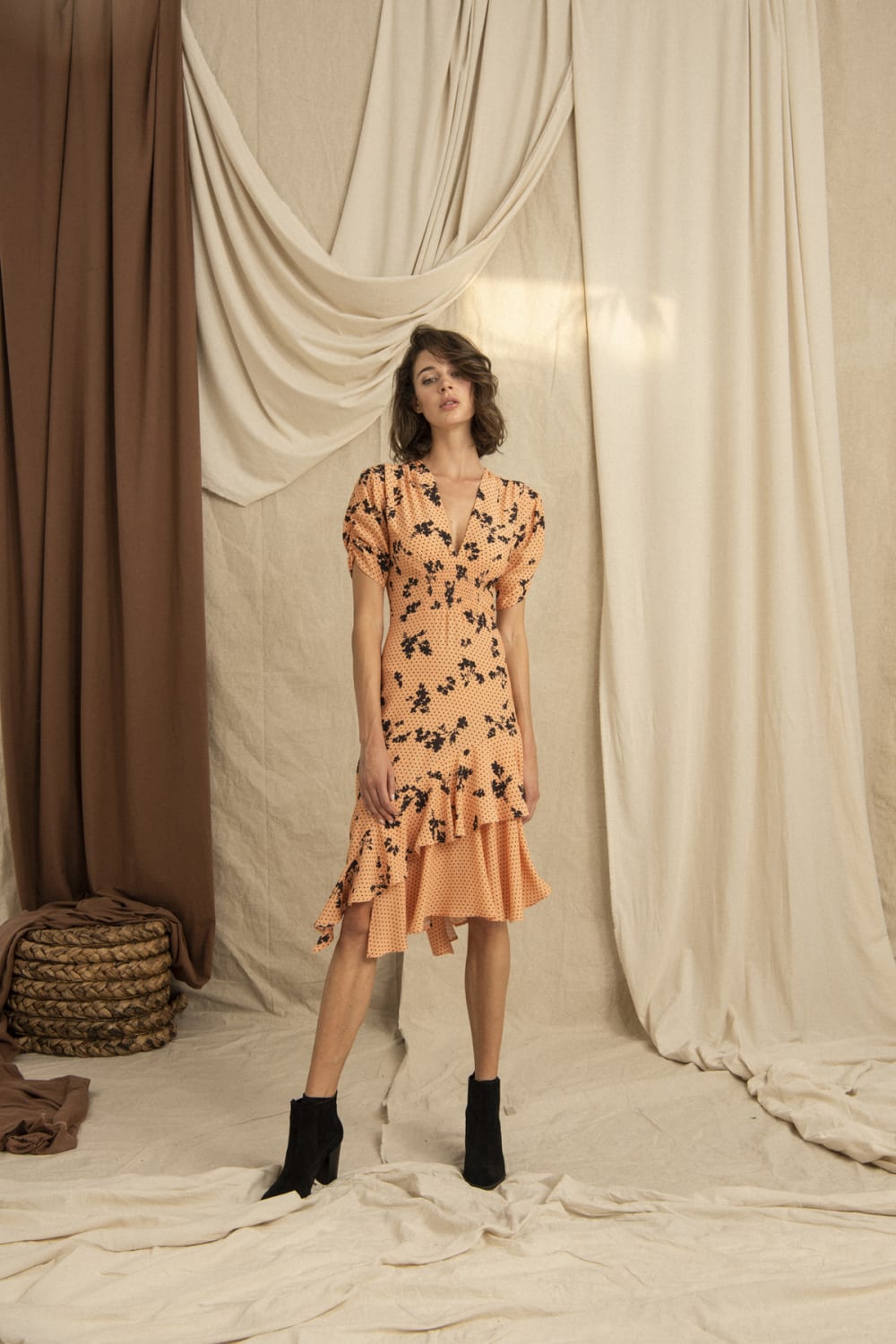 Hip + Happen-Fiona Somon-Elbise-3-fleurdirect.live