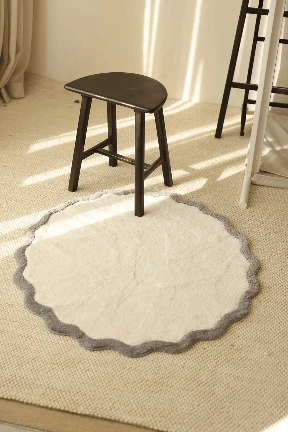 İRYA-Scallop Yuvarlak Banyo Paspası Bambu 90X90 Gri-Paspas-6-fleurdirect.live