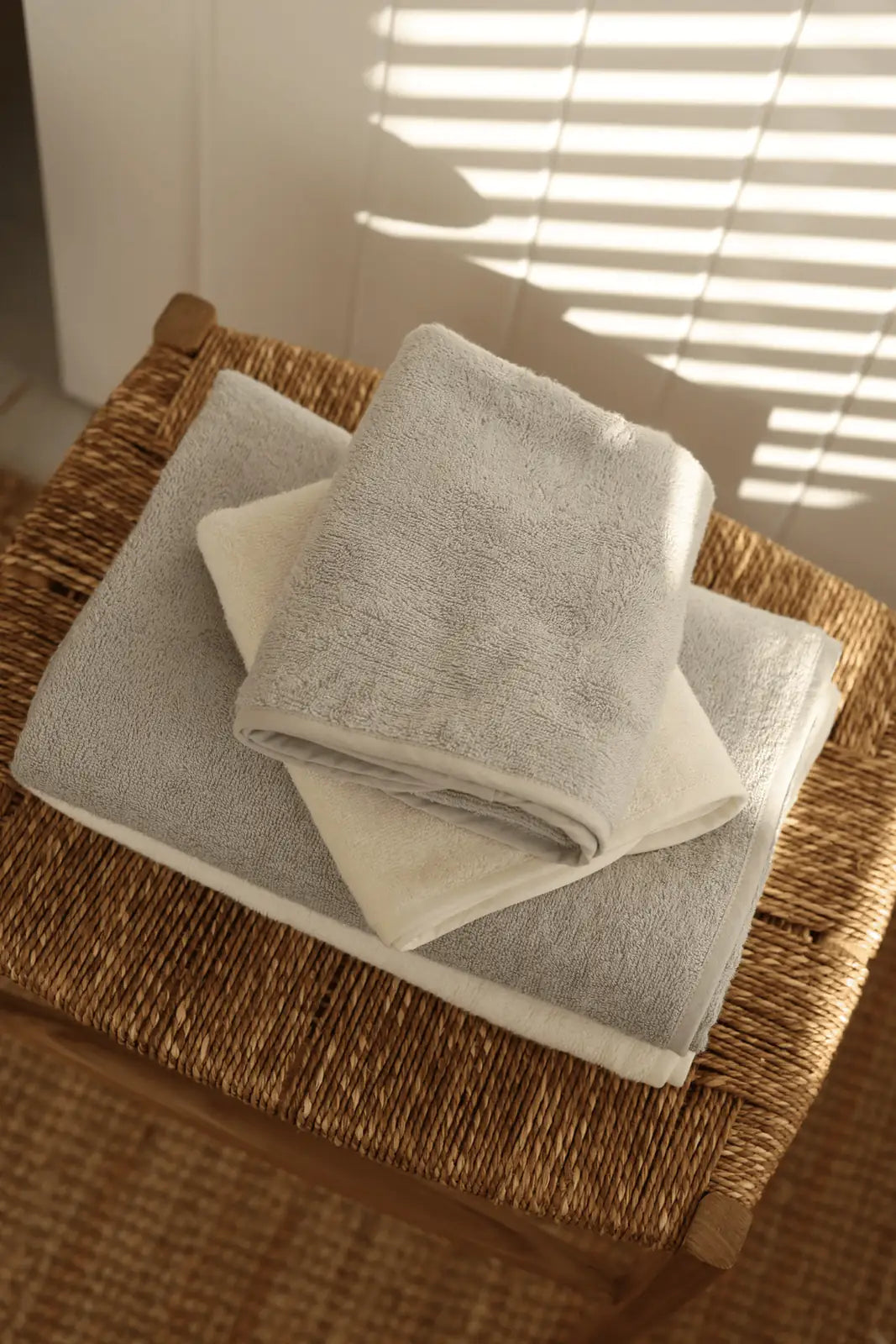 İRYA-Sedef Bambu Banyo Havlusu 70X140 Cm Gri-Havlu & Havlu Setleri-3-fleurdirect.live