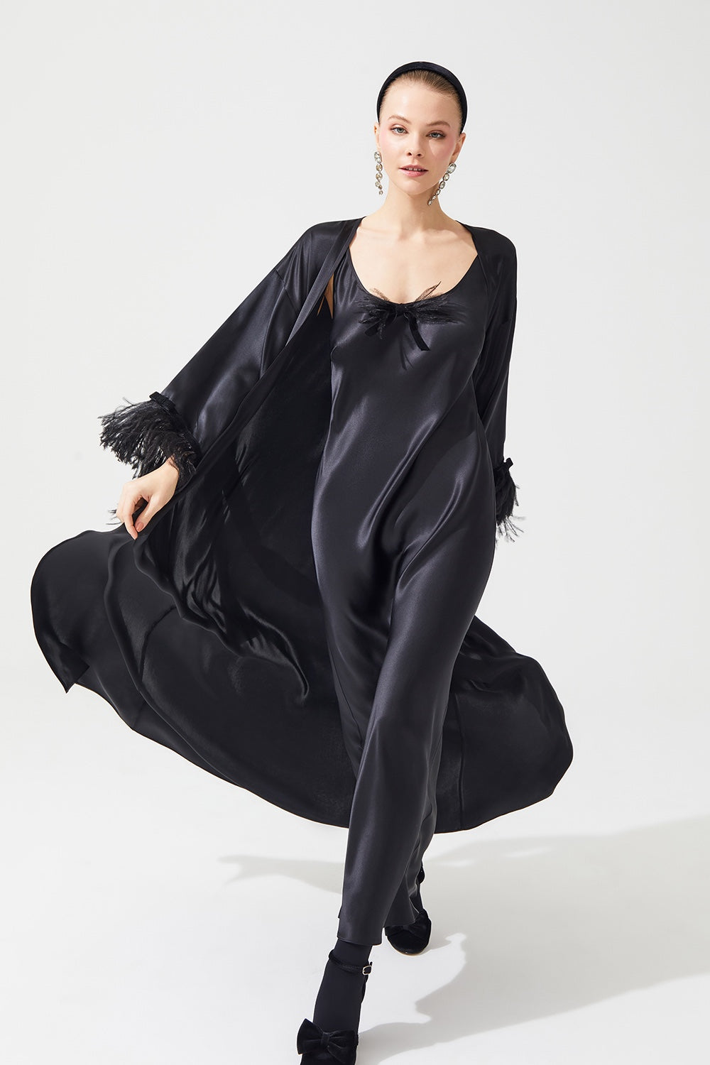 İpek Kıramer-The Moon Silk Robe Black-Elbise-3-fleurdirect.live