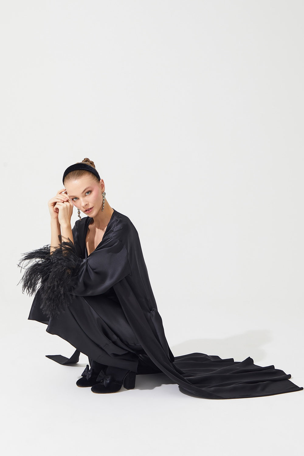 İpek Kıramer-The Moon Silk Robe Black-Elbise-4-fleurdirect.live