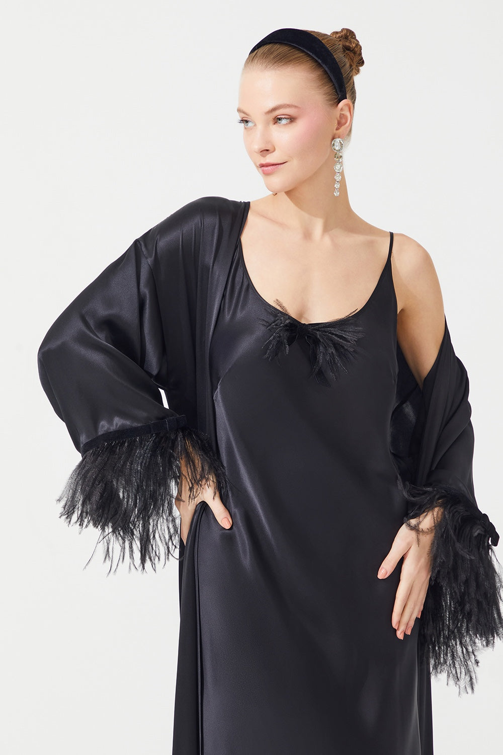 İpek Kıramer-The Moon Silk Robe Black-Elbise-6-fleurdirect.live