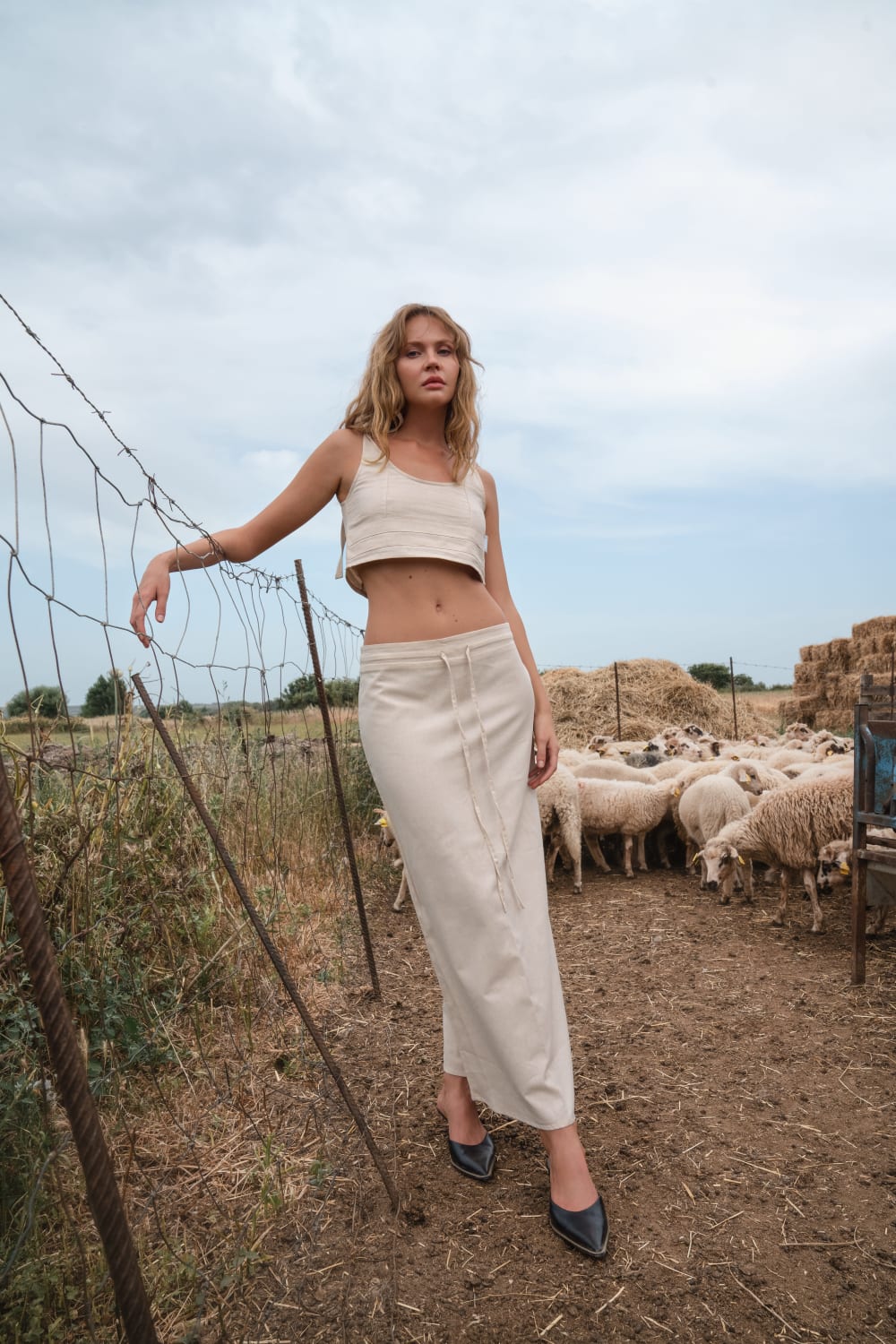 Kahshan-Beige 'Petit' Top-Top-1-fleurdirect.live