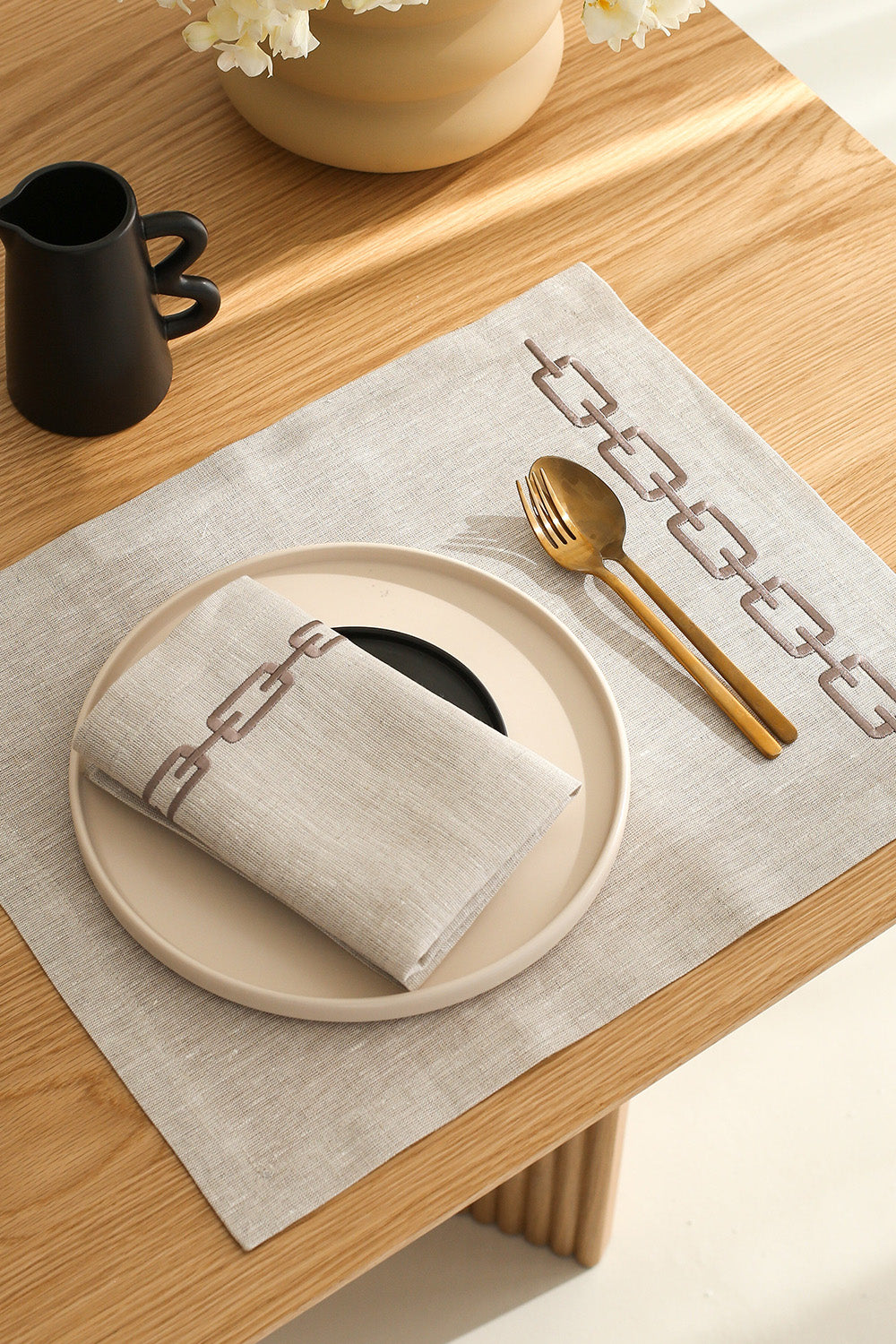 Km Home Collection-2’Li Set Zincir İşlemeli Taş Rengi Amerikan Servis-Sunum Aksesuarları-3-fleurdirect.live