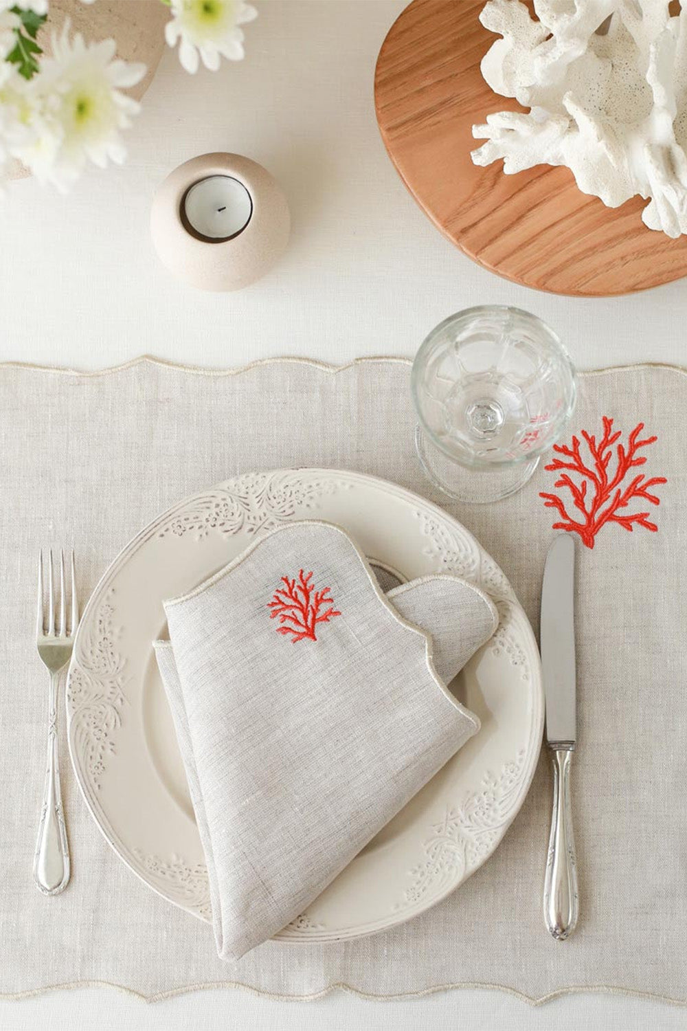 Km Home Collection-2'li Set Mercan İşlemeli Amerikan Servis-Sunum Aksesuarları-1-fleurdirect.live