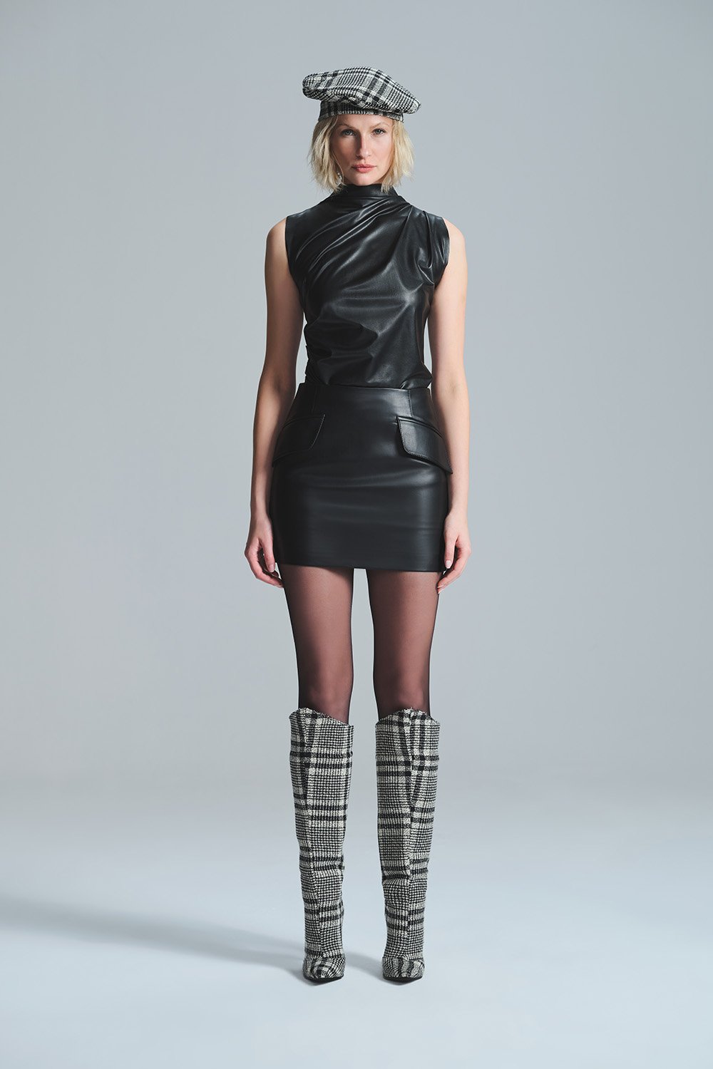 L'atelier Accract-Julia Si̇yah Bluz-Top-1-fleurdirect.live