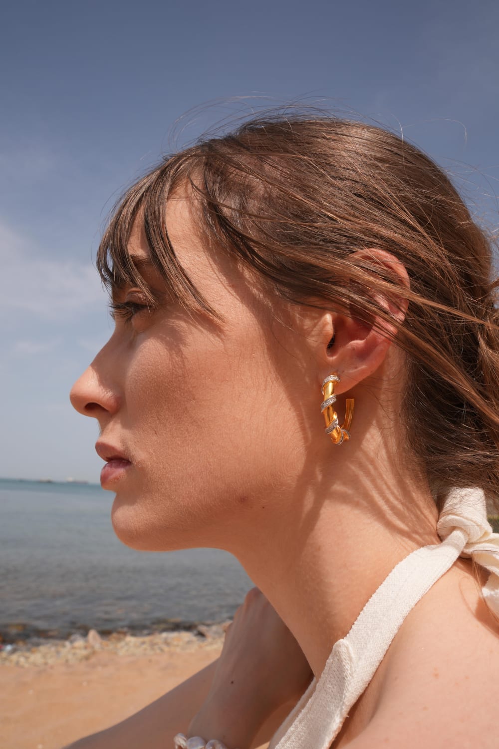 Linya Jewellery-Emily Beyaz Taşlı Halka Küpe-Küpe-2-fleurdirect.live