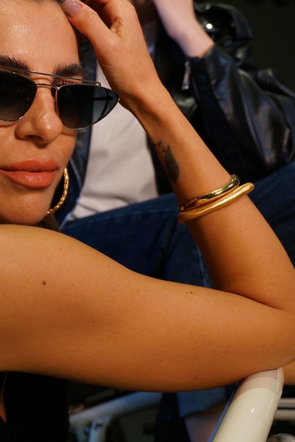 Linya Jewellery-Grel Kalın Asimetrik Mat Gold Bileklik-Bileklik-2-fleurdirect.live