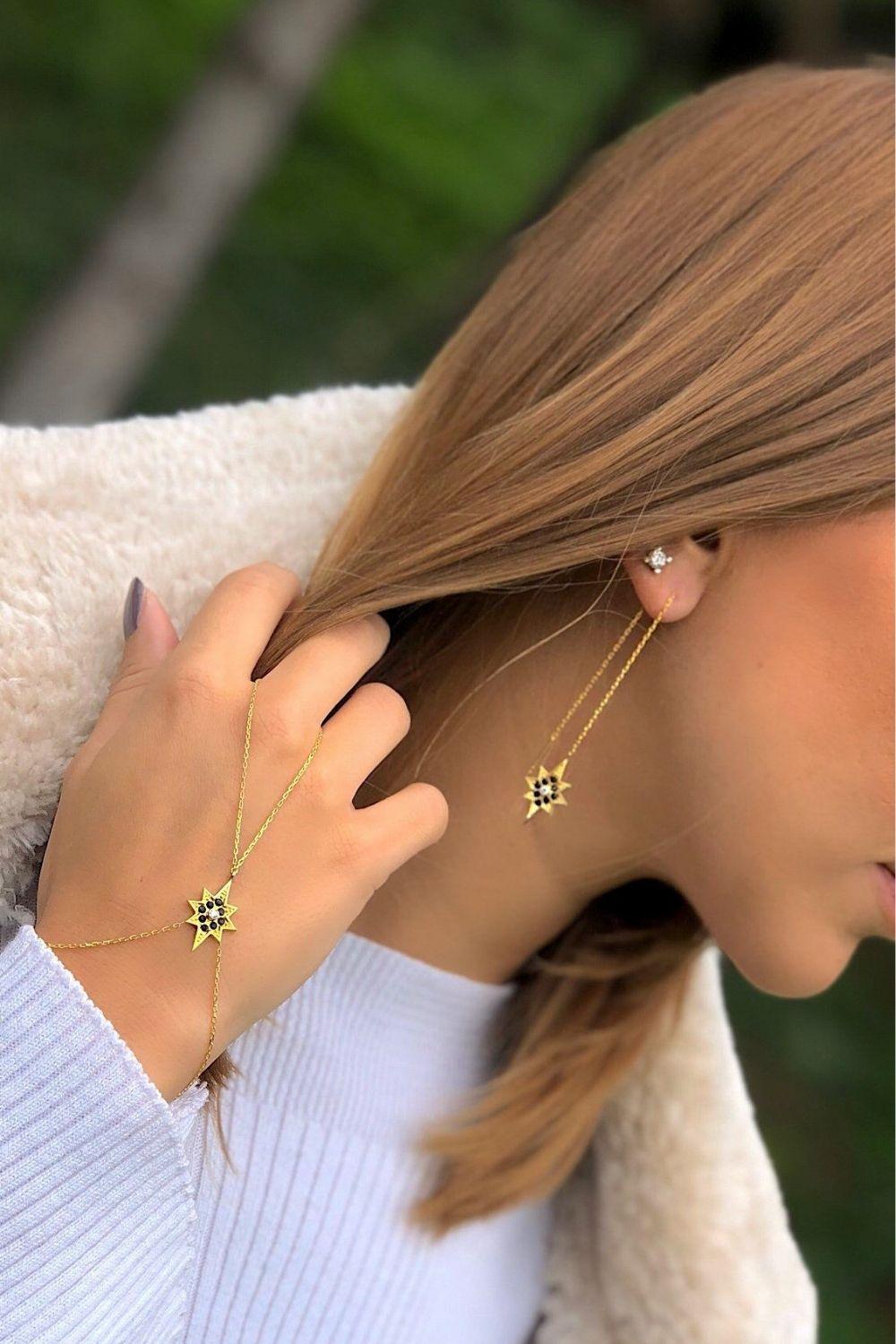 Linya Jewellery-Kutup Yıldızı Siyah Taşlı Sallantılı Küpe-Küpe-3-fleurdirect.live