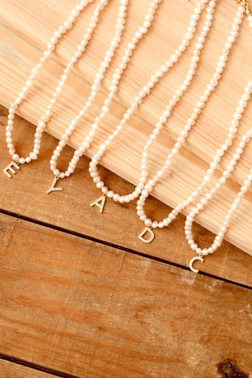 Linya Jewellery-Mono J Harfli İnci Kolye-Kolye-3-fleurdirect.live