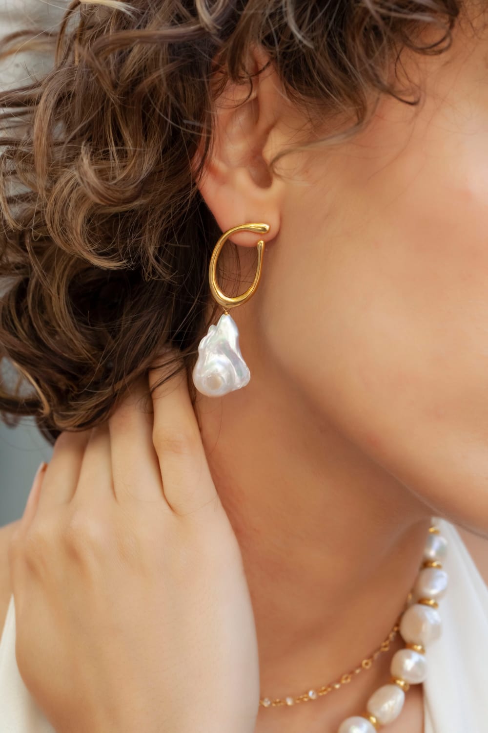 Linya Jewellery-Tiny Büyük Barok İnci Küpe-Küpe-2-fleurdirect.live