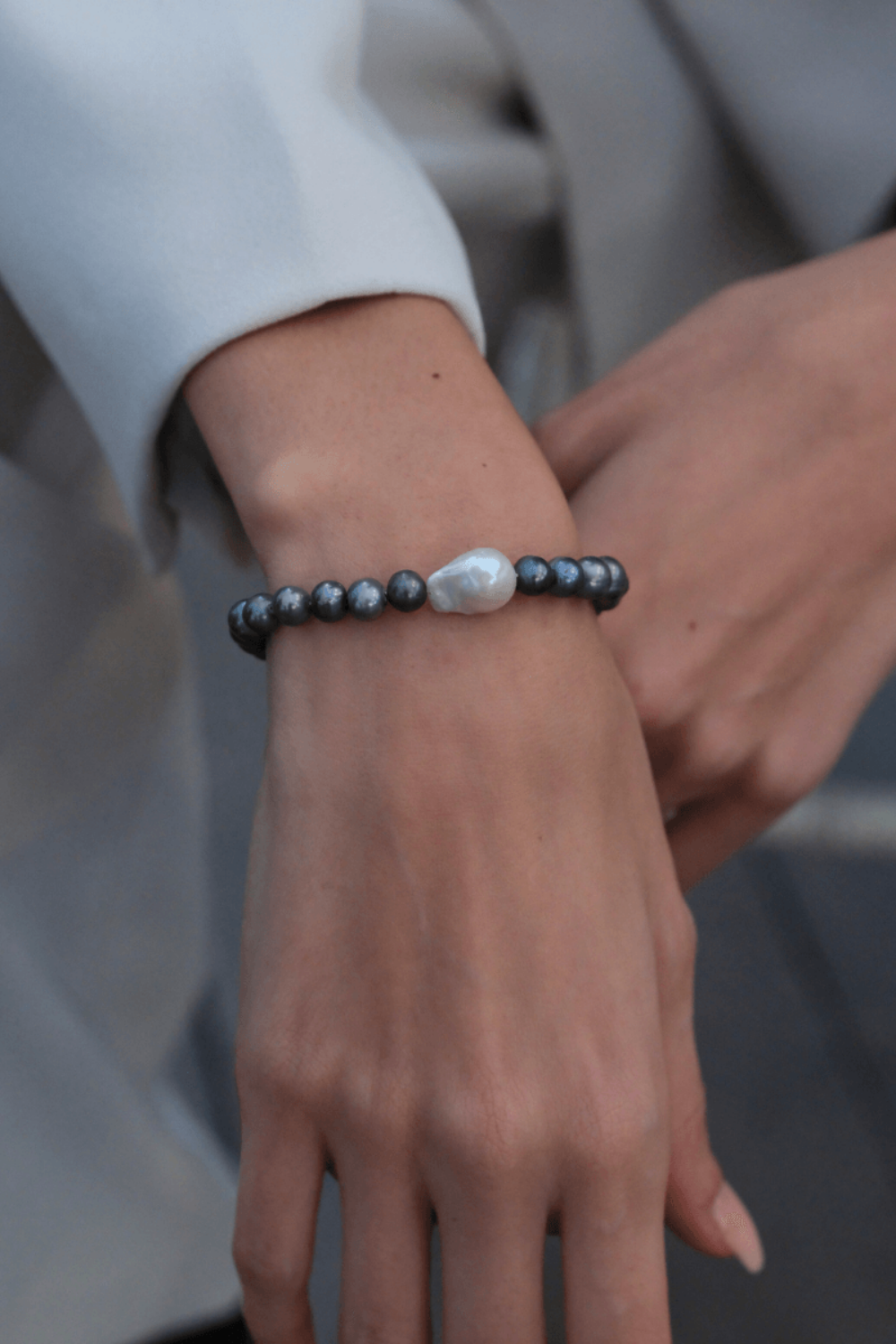 Linya Jewellery-Vola Siyah İnci Bileklik-Bileklik-5-fleurdirect.live
