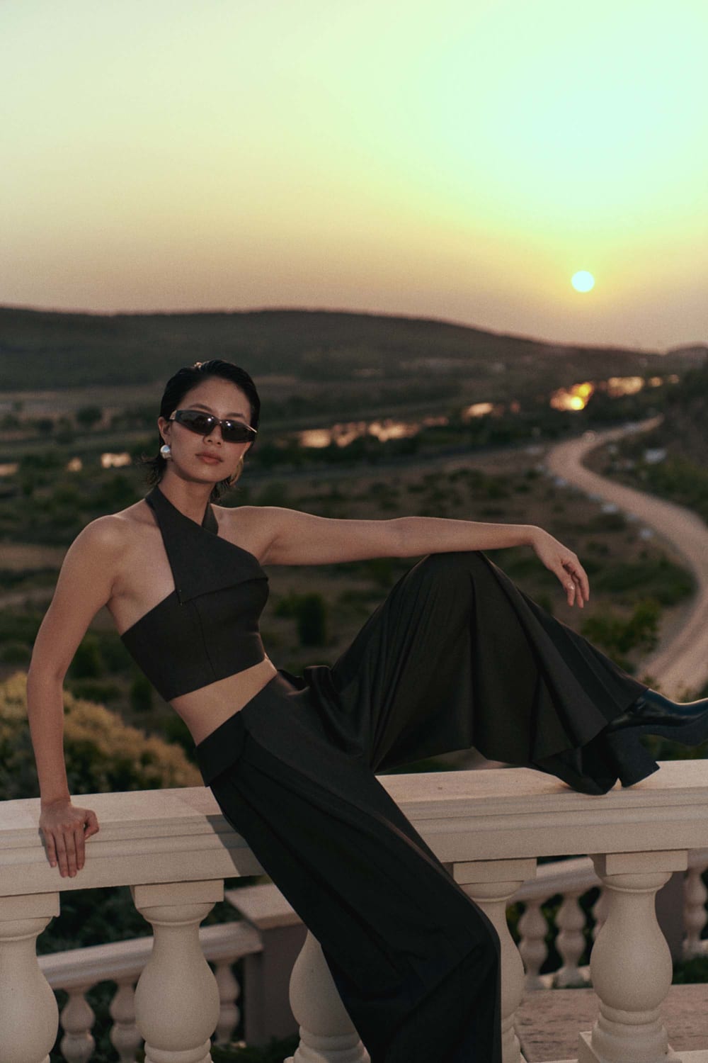 Maison Honnete-Leona Büstiyer-Büstiyer-1-fleurdirect.live