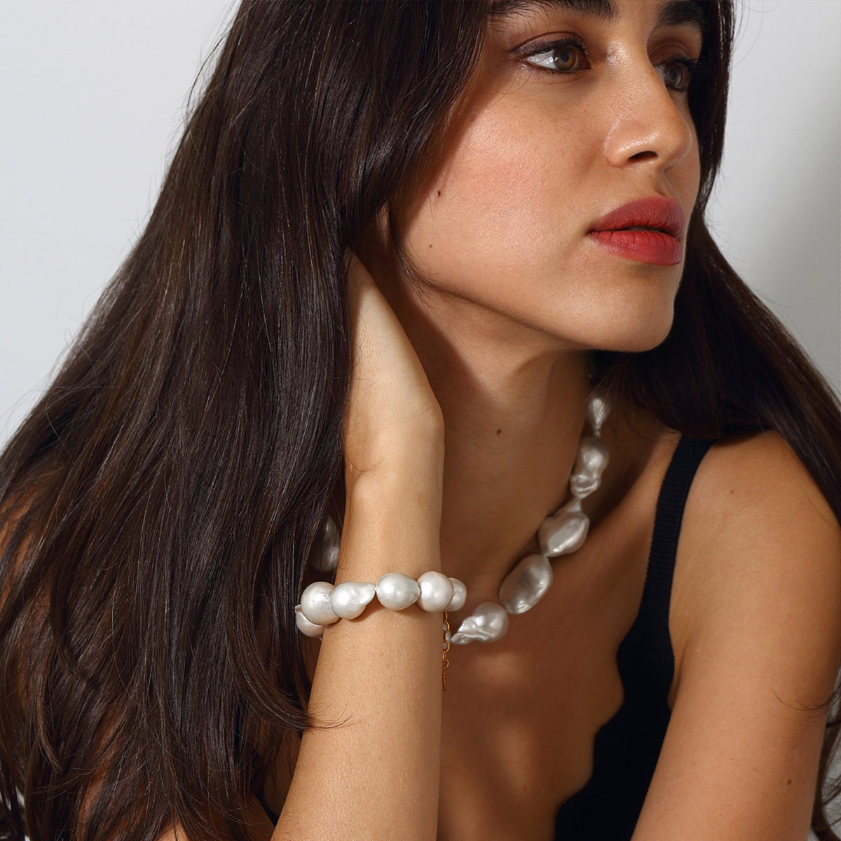 Maison Soula-La Sirena Pearl Bracelet-Bracelet-4-fleurdirect.live