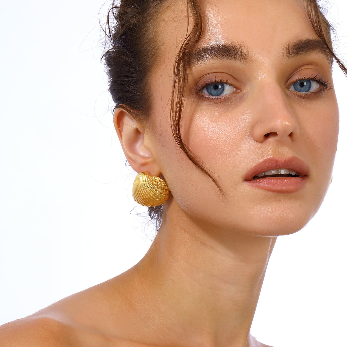 Maison Soula-Seashell Earrings-Earrings-5-fleurdirect.live