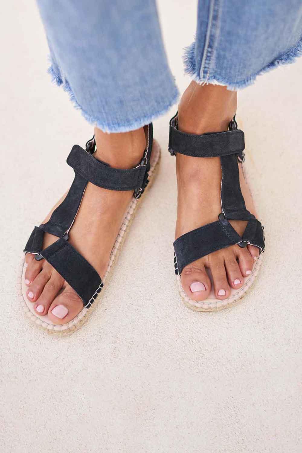 Manebi-Hamptons Hiking Sandals Black-Sandalet & Terlik-3-fleurdirect.live