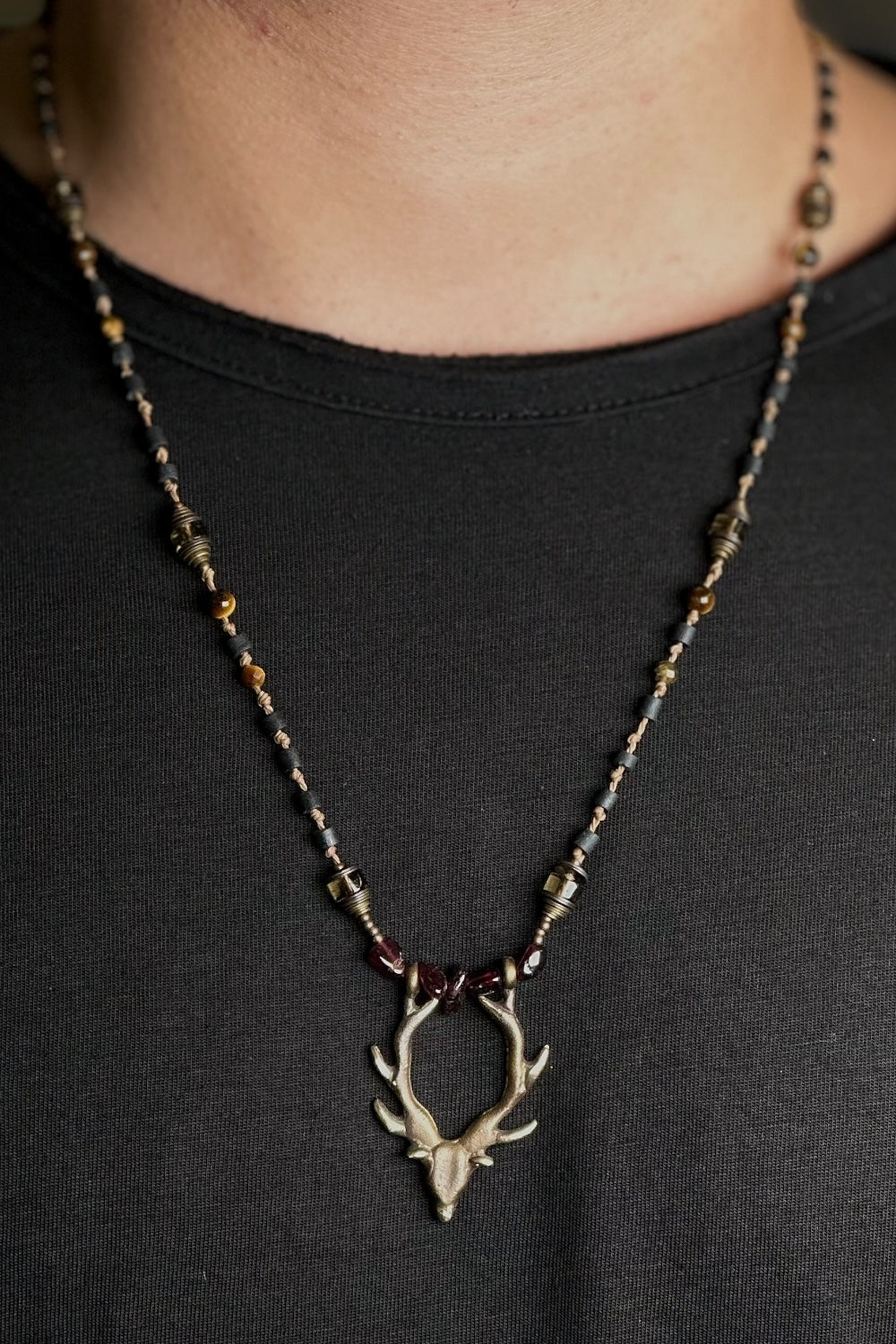 Mey Atelier-Mr. Deer – Antika Bronz Geyik Figürlü Onyx Smoke Quartz Tiger Eye Unisex Kolye-Kolye-4-fleurdirect.live