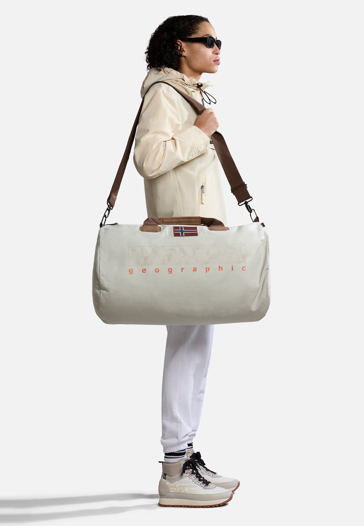 Napapijri-Bering 3 Beige Silvr N90-Bavul & Seyahat Çantası-3-fleurdirect.live