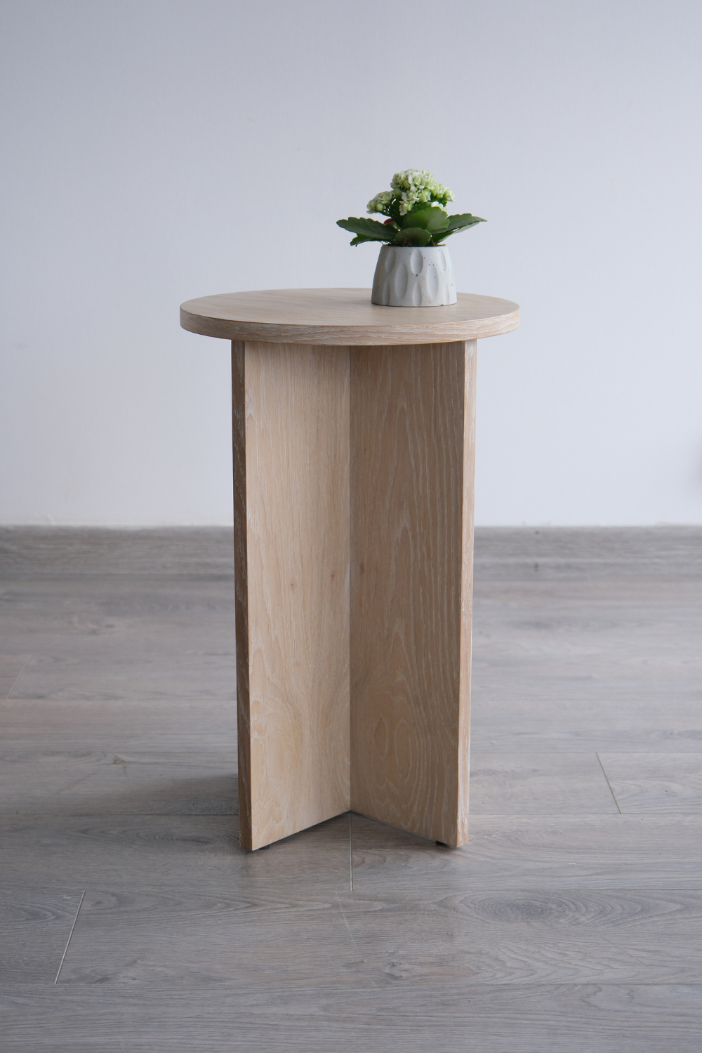 Nehir Ozbey Interiors-T Sehpa-Sehpa-3-fleurdirect.live