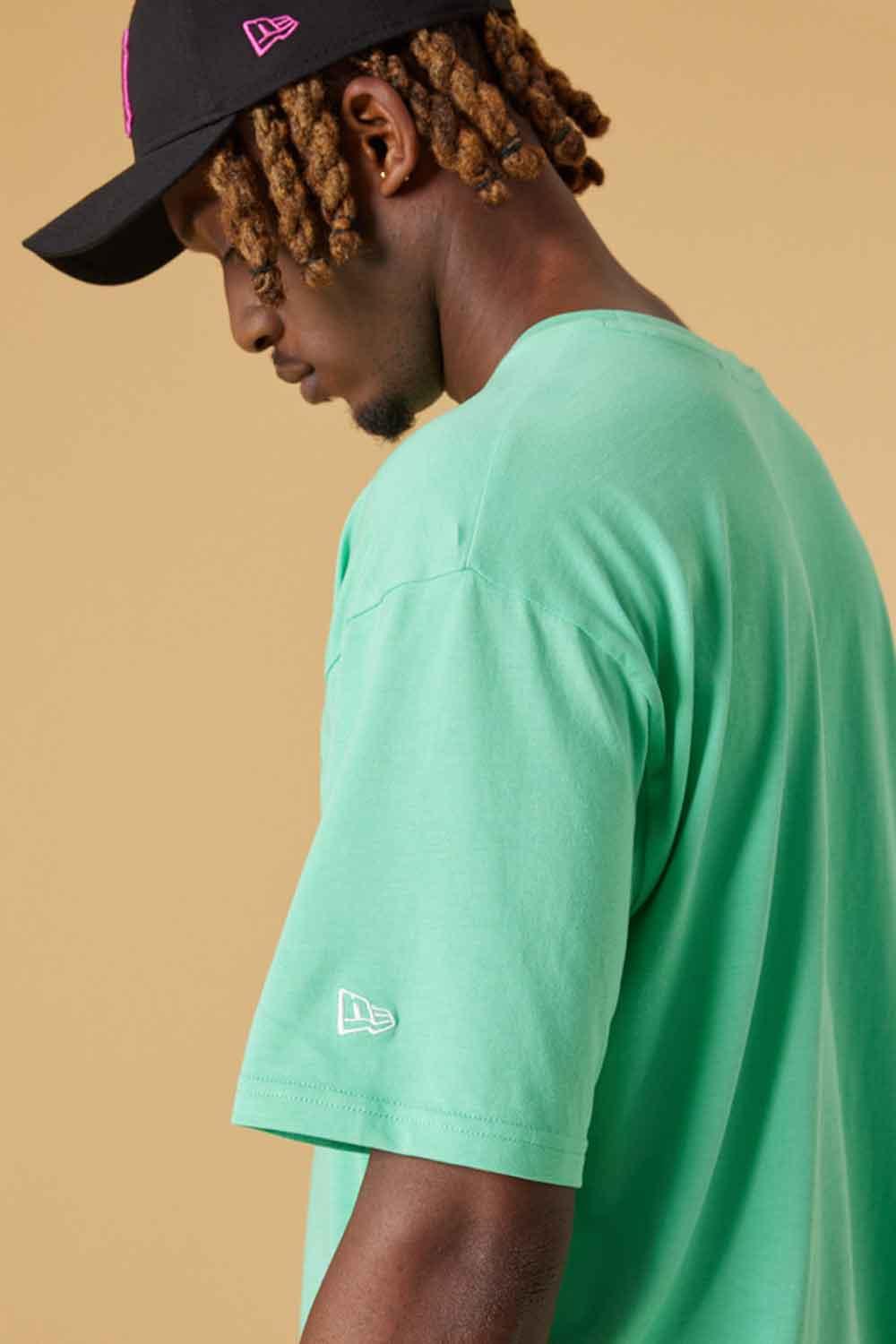 New Era-League Essential Oversized Tee NY Yankees-T-Shirts-3-fleurdirect.live