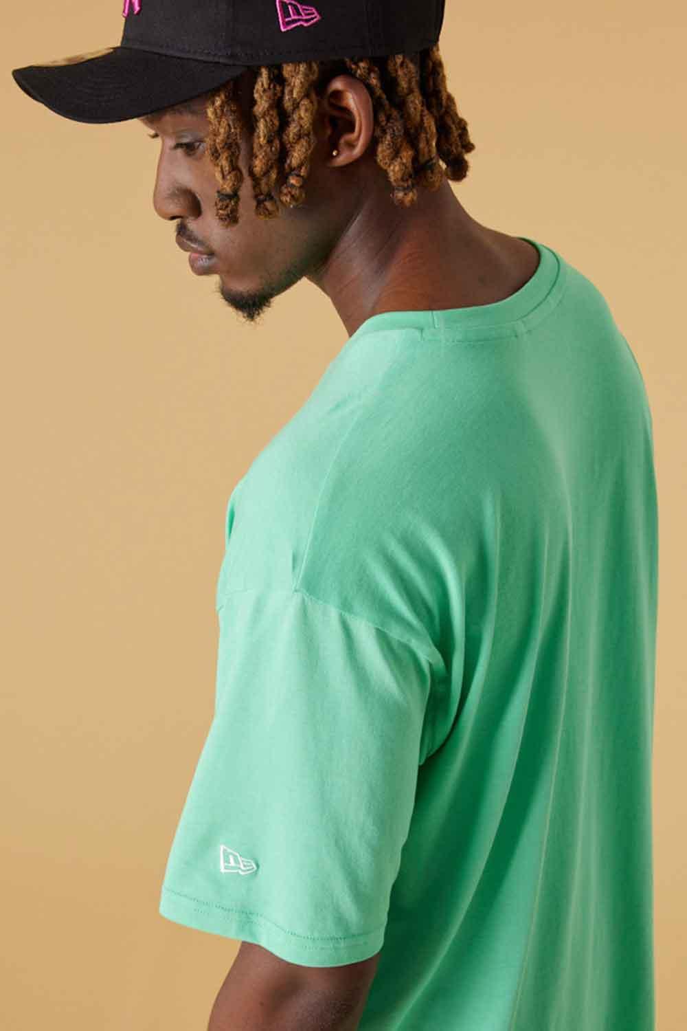 New Era-League Essential Oversized Tee NY Yankees-T-Shirts-6-fleurdirect.live