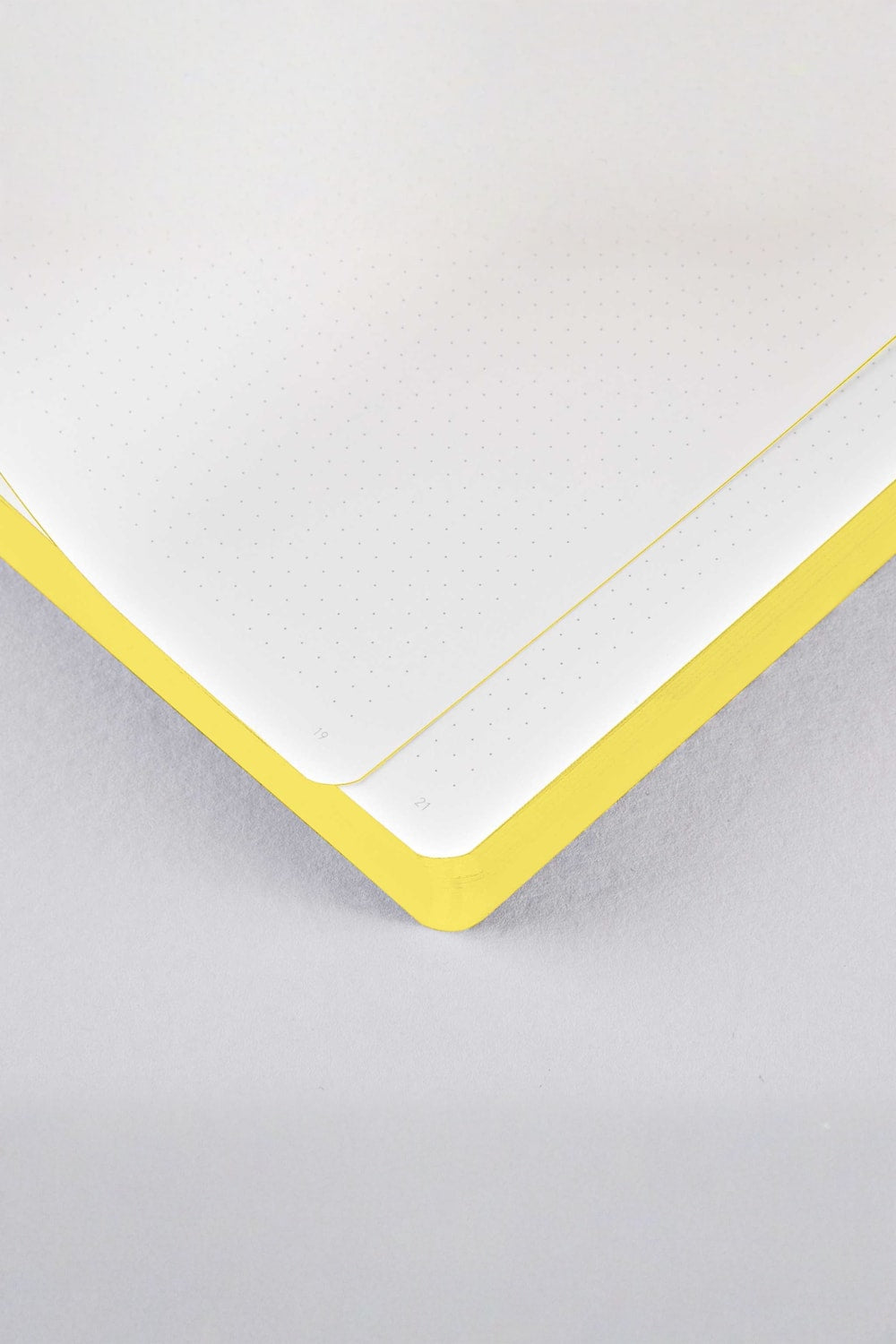 Nuuna-Nuuna Graphic L Defter - Be The Change-Defter-4-fleurdirect.live