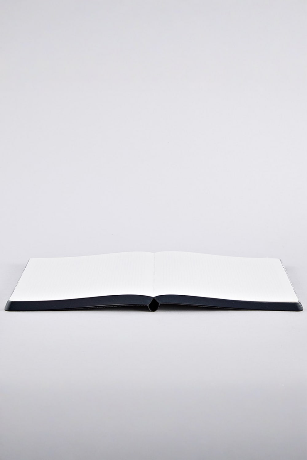 Nuuna-Nuuna Graphic L Defter - London-Defter-3-fleurdirect.live