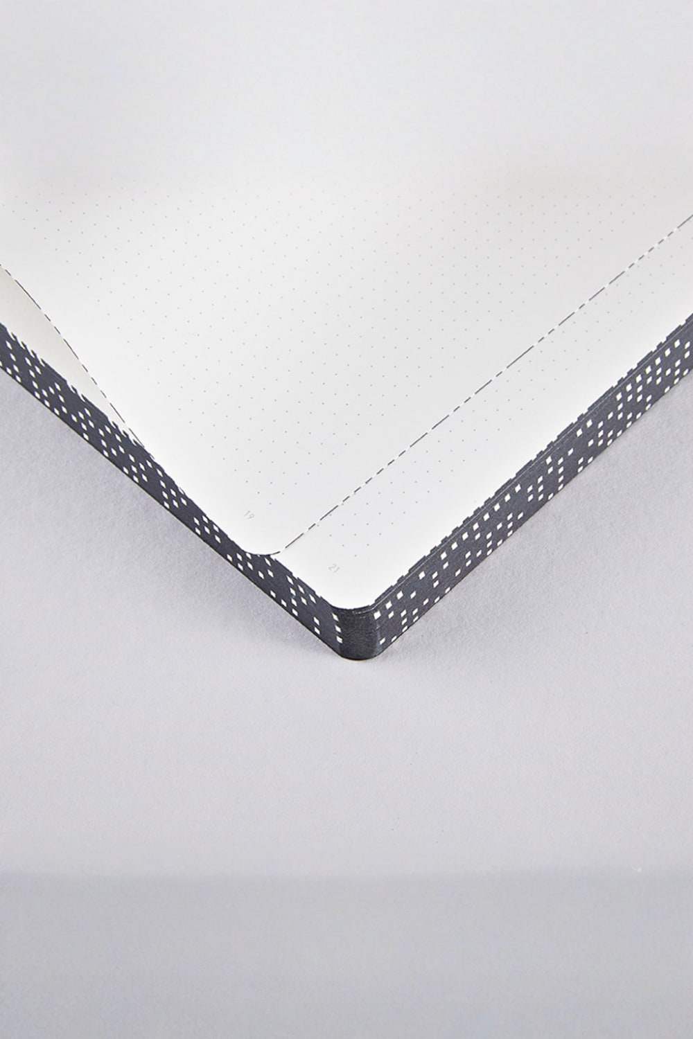 Nuuna-Nuuna Graphic S Defter - Analog-Defter-3-fleurdirect.live