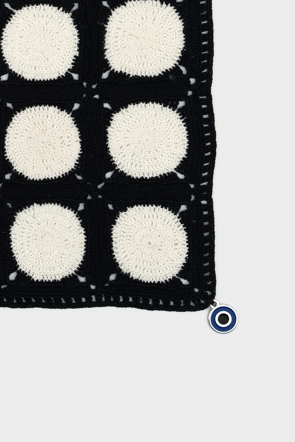 OHM Handmade-Siyah Krem Dots El İşi Dantel Örtü-Dantel Örtüler-2-fleurdirect.live